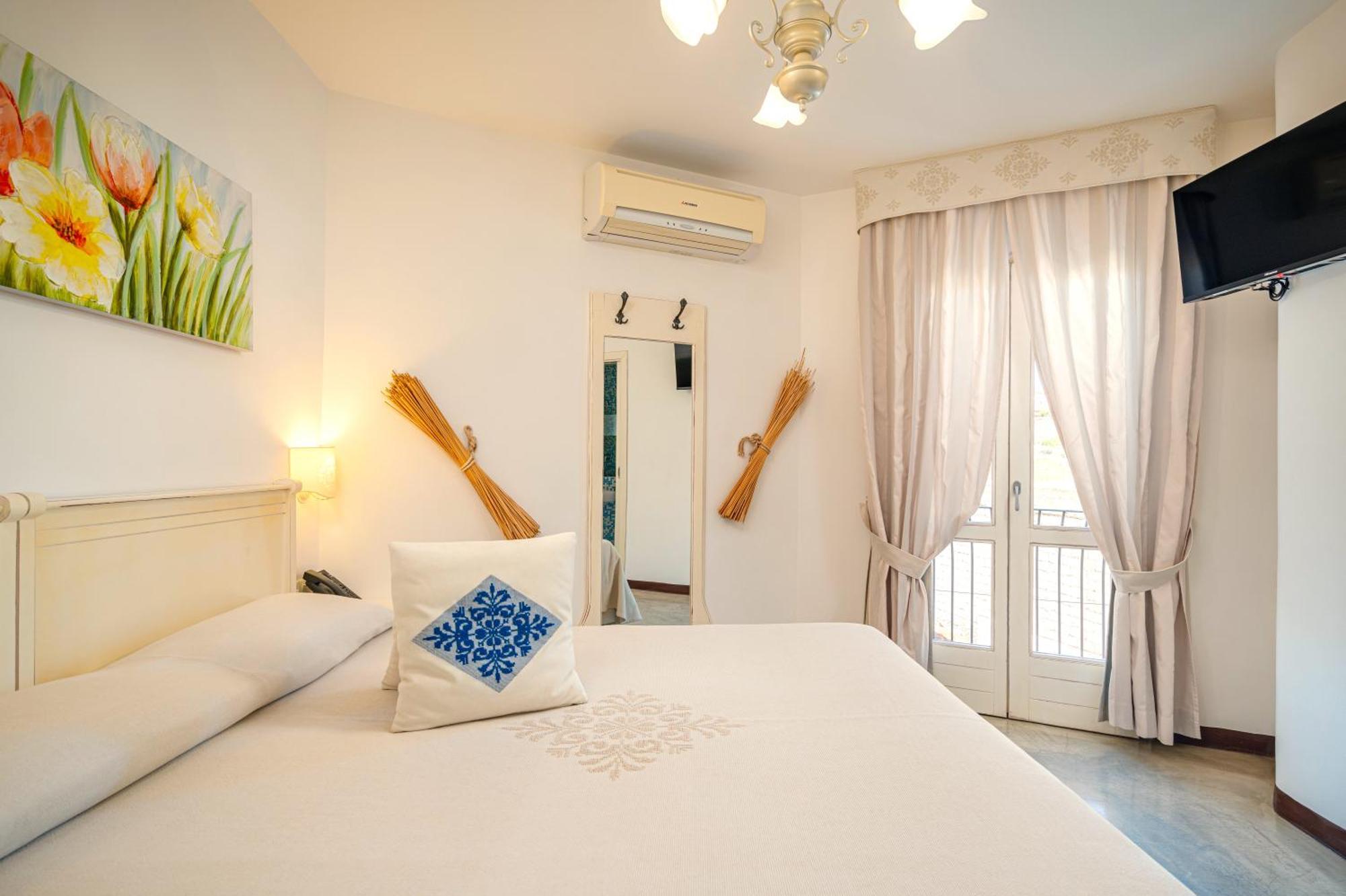 Hotel Diffuso Mannois Orosei