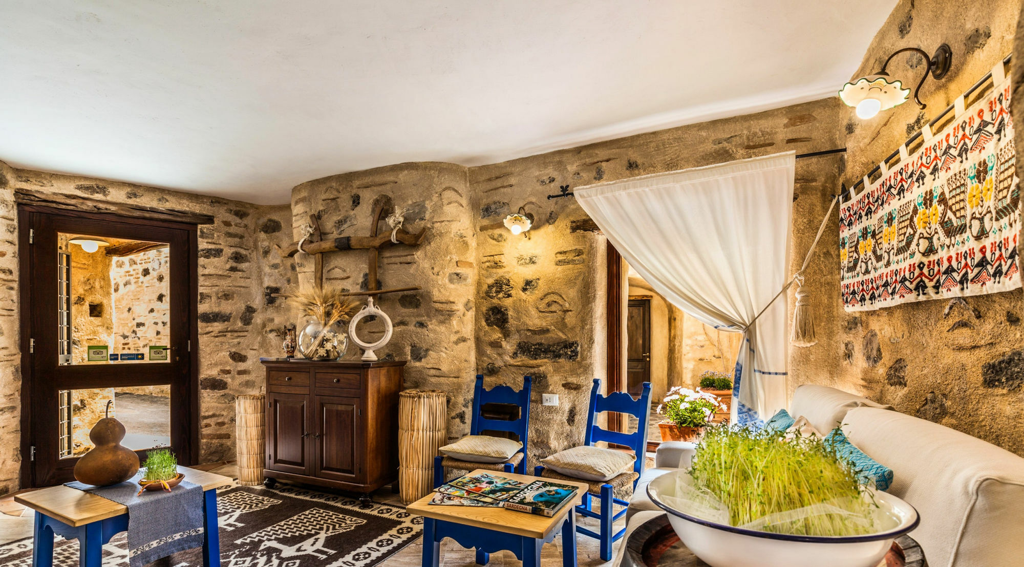 Hotel Diffuso Mannois